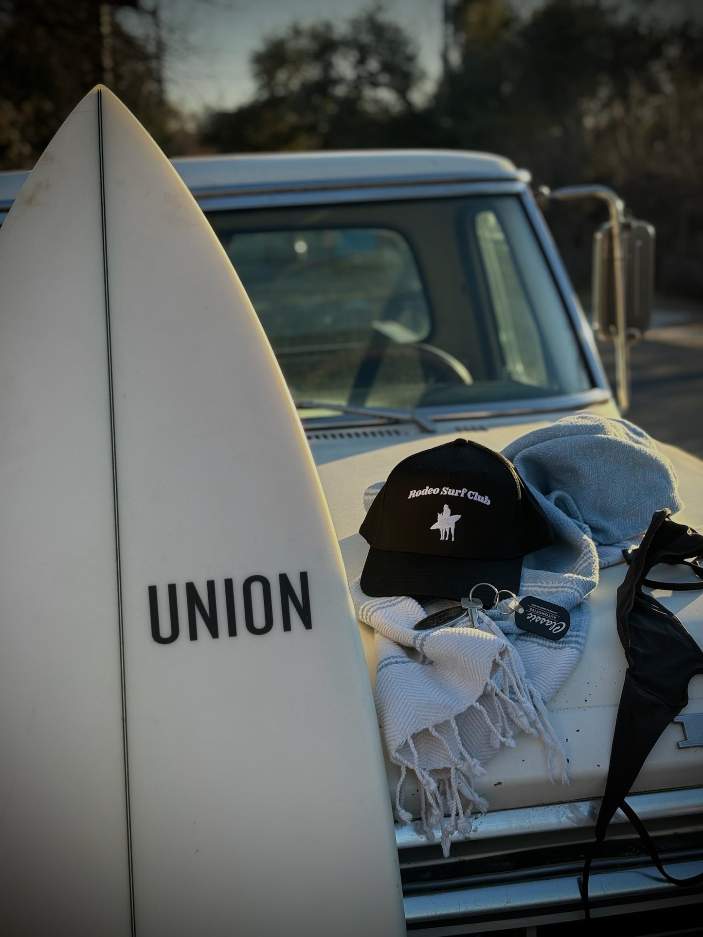 Surf Cowboy Hat in Black